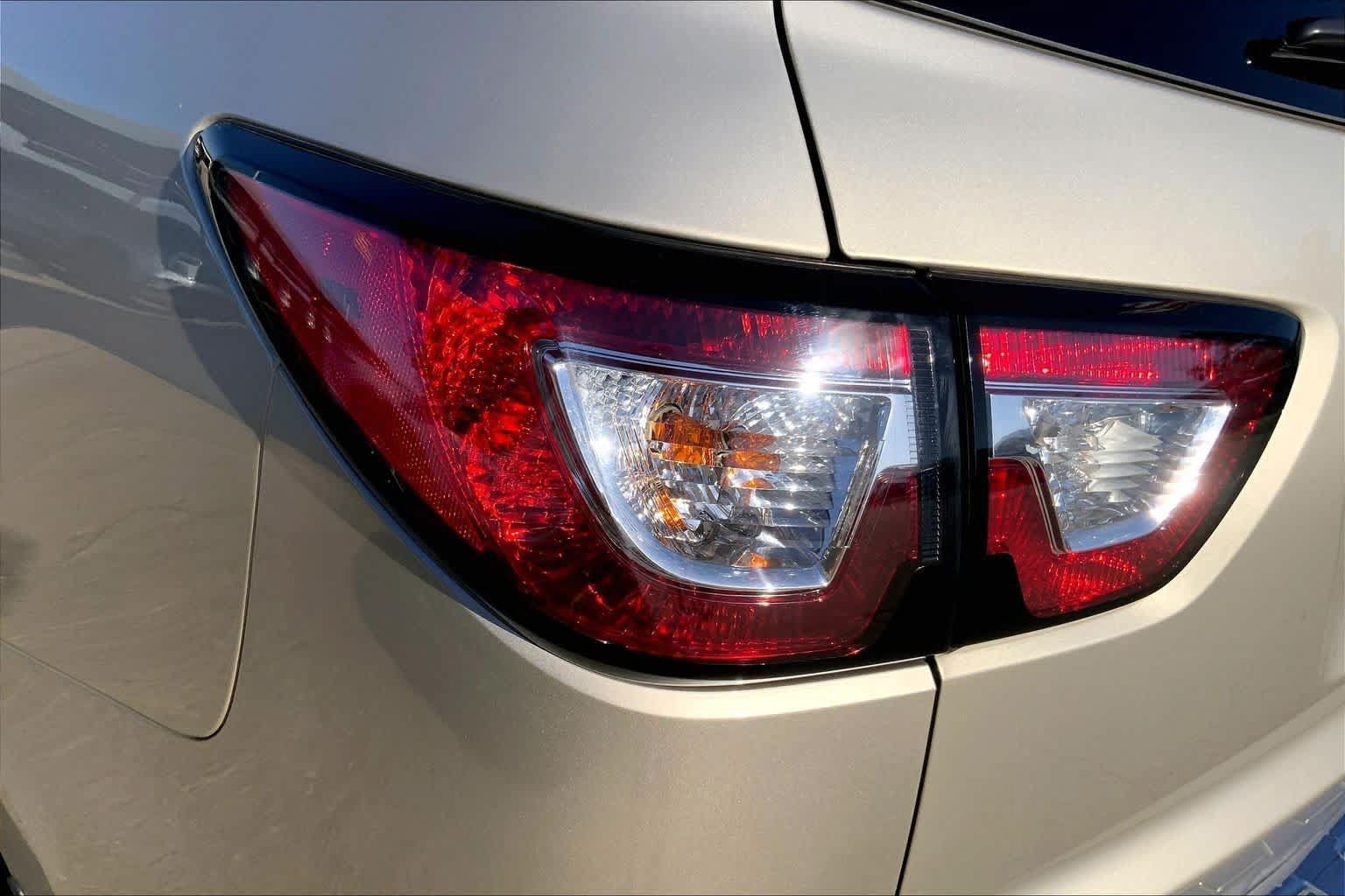 Used 2016 Chevrolet Traverse LTZ FWD image 27