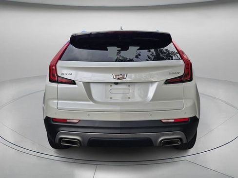 Used 2022 Cadillac XT4 Premium Luxury w/ Enhanced Visibility Package image 5