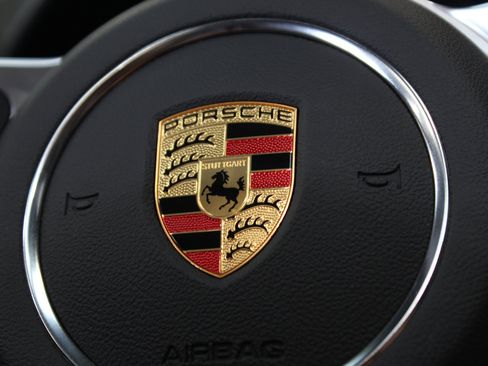 Used 2021 Porsche 718 Boxster w/ Premium Package RWD image 85