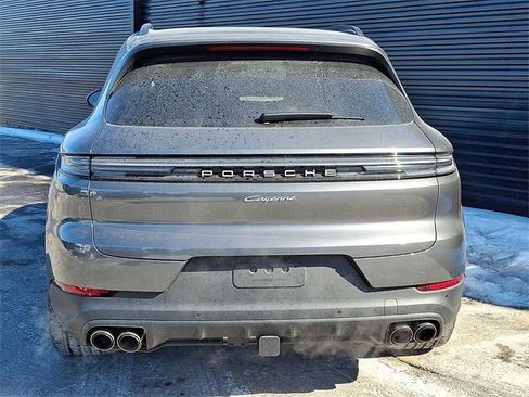 New 2026 Porsche Cayenne E-Hybrid image 9