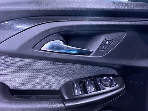 Used 2021 Chevrolet TrailBlazer LT w/ Convenience Package image 12