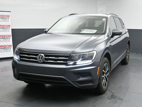 Used 2021 Volkswagen Tiguan SE image 4