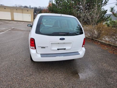 Used 2005 Ford Freestar S image 16