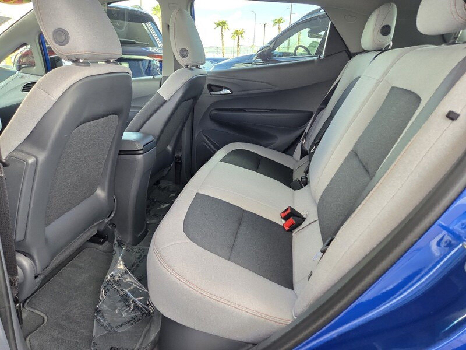 Used 2020 Chevrolet Bolt LT FWD image 14