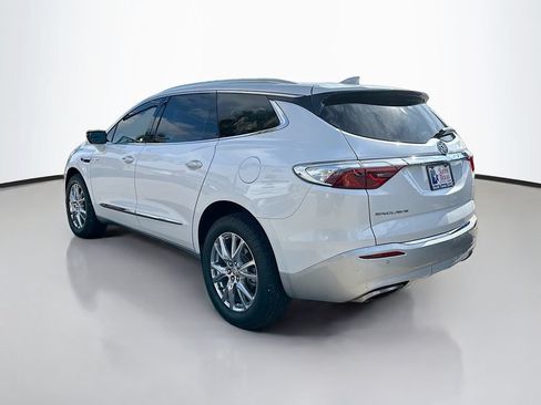 Used 2023 Buick Enclave Essence w/ Experience Buick Package FWD image 5
