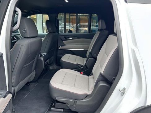 New 2026 Chevrolet Traverse LT w/ Driver Confidence Package image 11