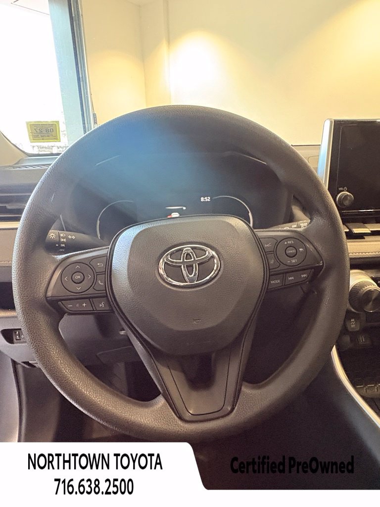 Used 2024 Toyota RAV4 LE AWD/4WD image 18