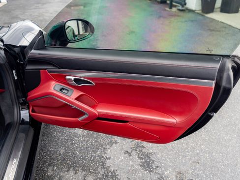 Used 2017 Porsche 911 Carrera image 27