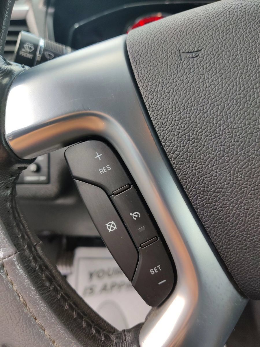 Used 2016 GMC Acadia SLE FWD image 29