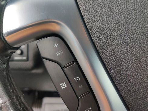 Used 2016 GMC Acadia SLE image 29