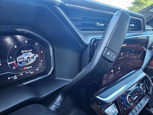 Used 2025 GMC Sierra 2500 Denali Ultimate image 26