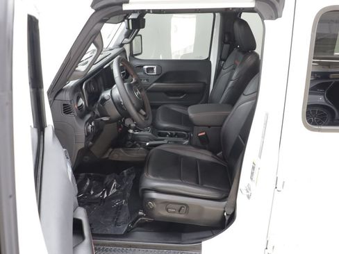 Used 2024 Jeep Wrangler Unlimited Rubicon AWD/4WD image 7