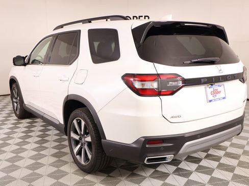 Used 2023 Honda Pilot Touring image 25