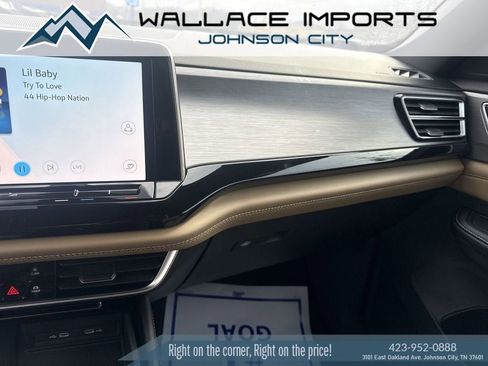 New 2026 Volkswagen Atlas Cross Sport SE AWD/4WD image 13