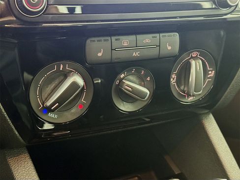 Used 2016 Volkswagen Jetta SEL w/ Lighting Package image 13