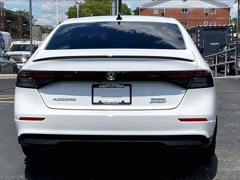 Used 2023 Honda Accord Sport image 3