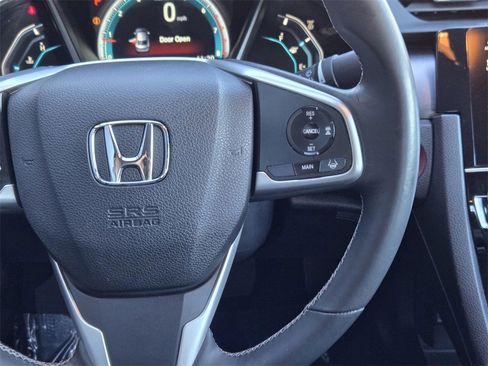 Used 2017 Honda Civic Touring image 16