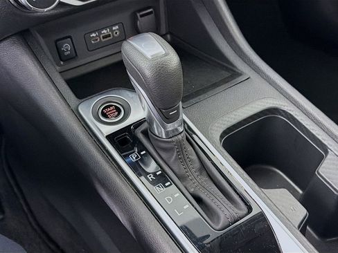 Used 2025 Nissan Sentra SV FWD image 19