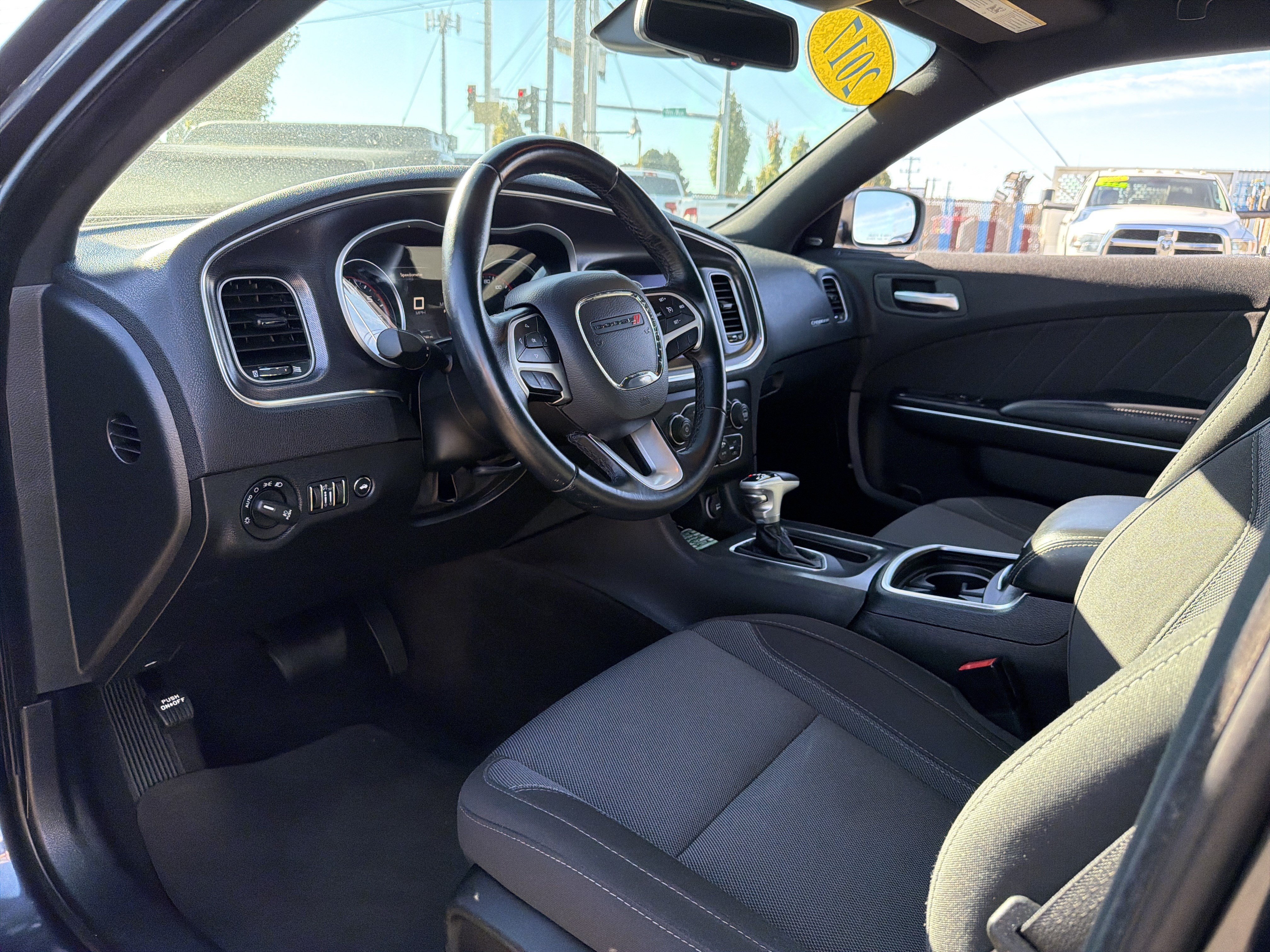 Used 2017 Dodge Charger R/T RWD image 9