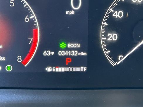 Used 2023 Honda Pilot LX image 17