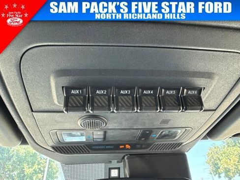 Used 2022 Ford Bronco Black Diamond w/ Sasquatch Package AWD/4WD image 18