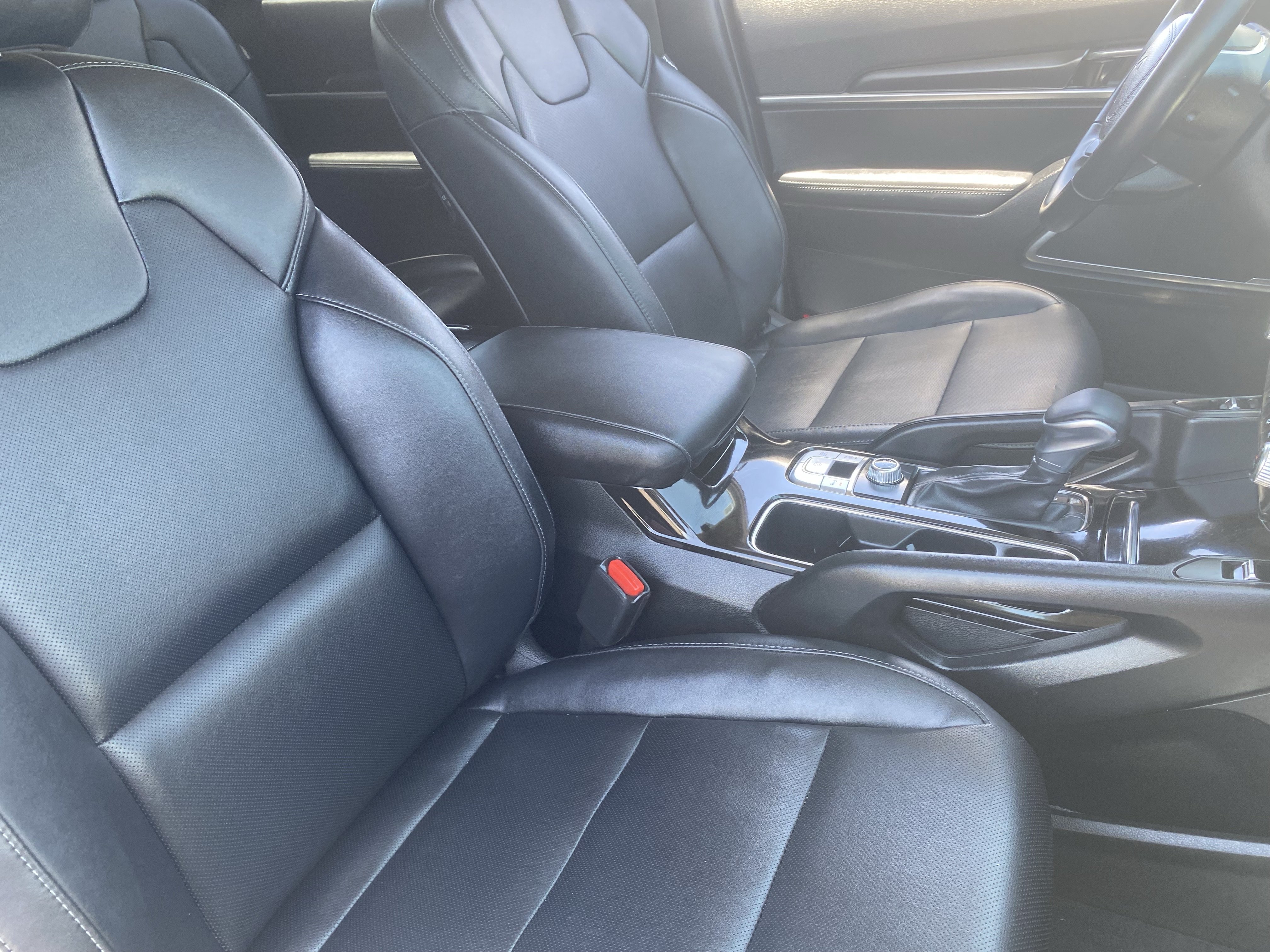Used 2023 Kia Telluride S FWD image 9