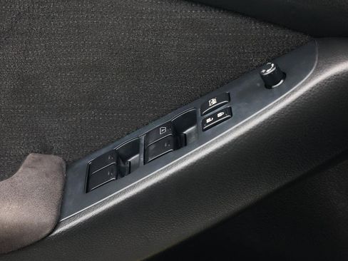 Used 2011 Nissan Altima 2.5 S w/ Special Edition Pkg FWD image 40