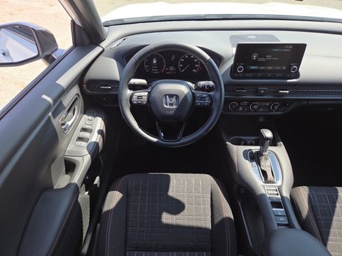 Certified 2025 Honda HR-V Sport image 23