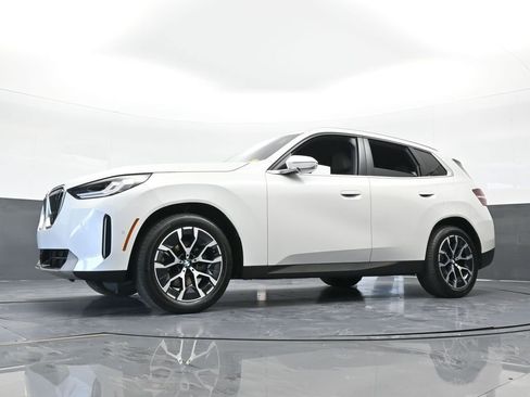 Used 2025 BMW X3 xDrive30i w/ M Sport Package image 61