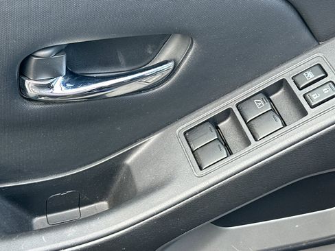 Used 2022 Nissan Frontier SV image 14