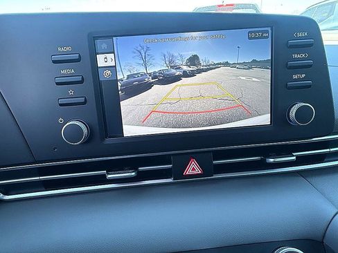 New 2026 Hyundai Elantra SE image 9