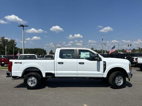 New 2026 Ford F250 XL w/ XL Off-Road Package image 6
