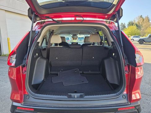 Used 2025 Honda CR-V LX image 12