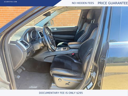 Used 2012 Jeep Grand Cherokee SRT8 w/ Luxury Group II AWD/4WD image 13