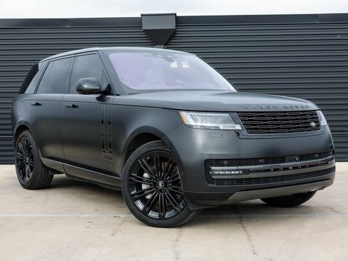 Used 2023 Land Rover Range Rover SE image 9