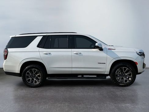 Used 2023 Chevrolet Tahoe Z71 w/ Luxury Package AWD/4WD image 2