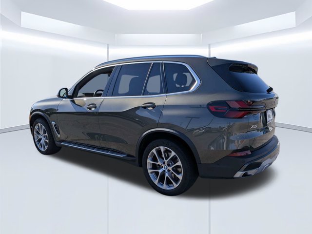 Used 2026 BMW X5 xDrive40i AWD/4WD image 6