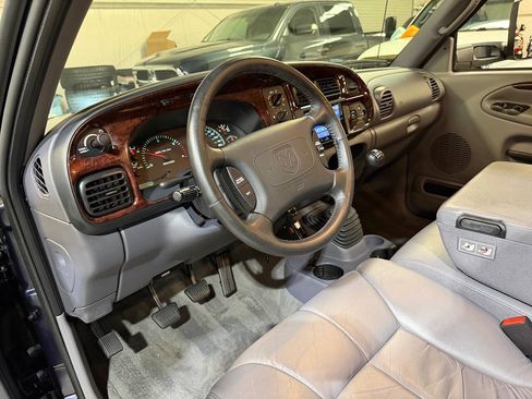 Used 1998 Dodge Ram 2500 Truck 2WD Quad Cab image 58