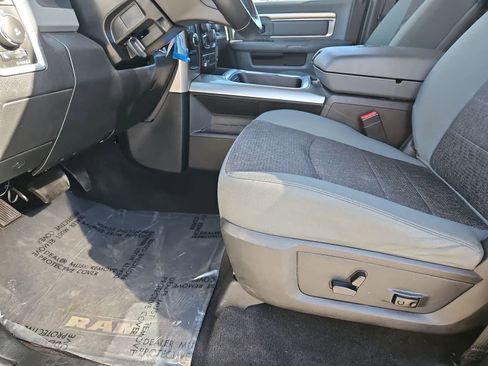 Used 2017 RAM 2500 Big Horn w/ Sport Appearance Group image 18