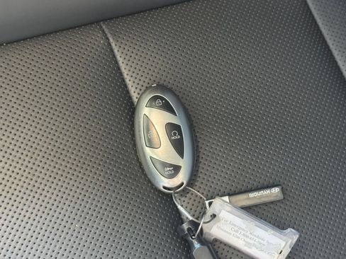 Used 2025 Hyundai Santa Fe SEL FWD image 27