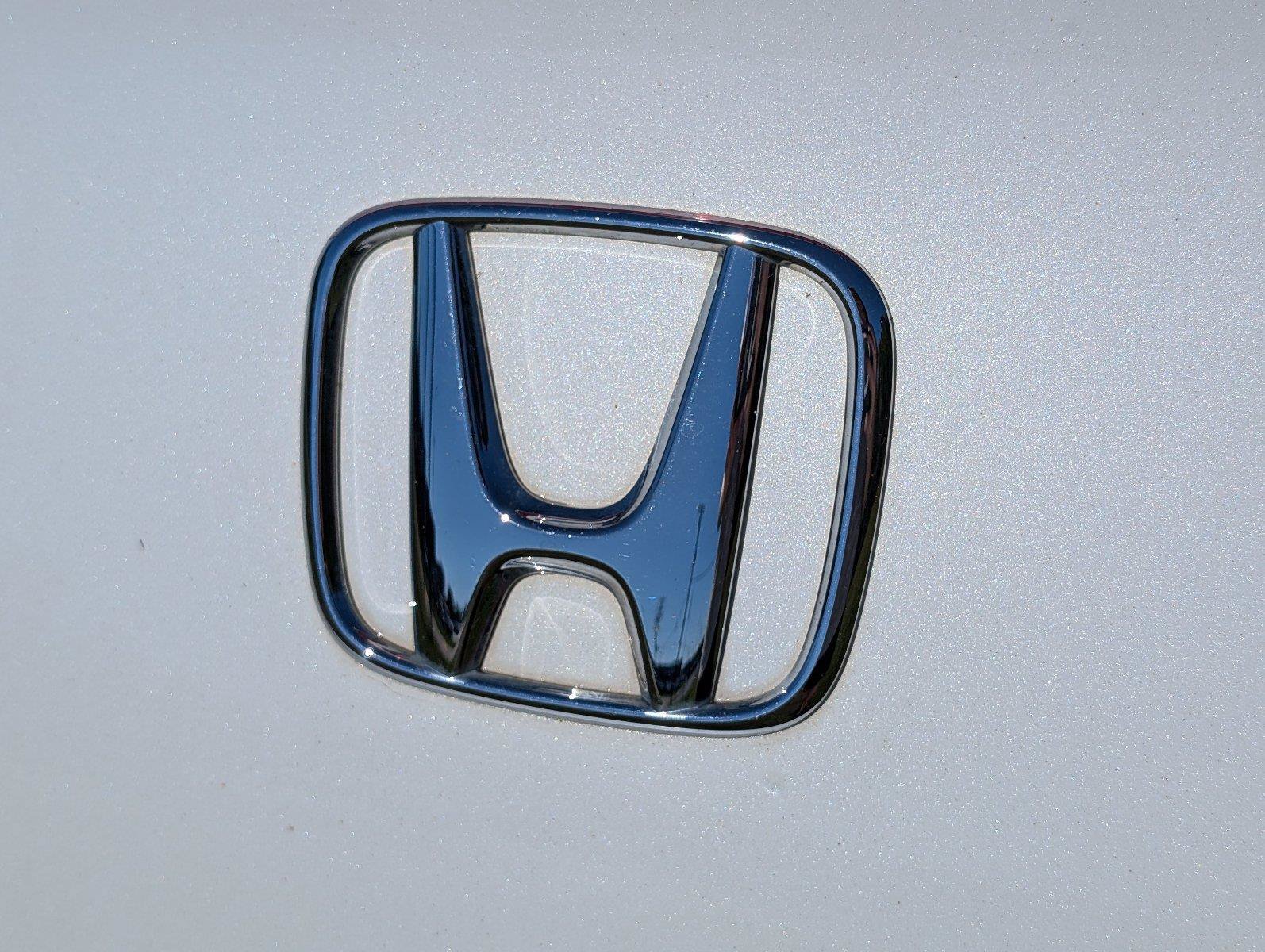 Used 2017 Honda Accord Touring image 5