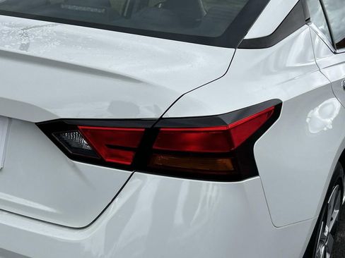 Used 2022 Nissan Altima 2.5 S image 12