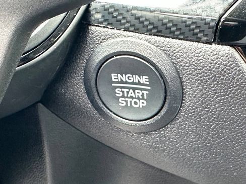 Used 2025 Ford Escape ST-Line AWD/4WD image 33