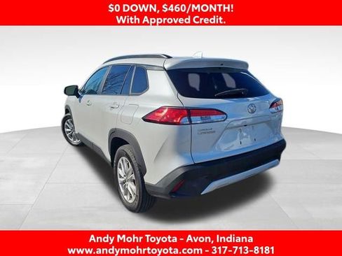 Used 2022 Toyota Corolla Cross LE w/ Moonroof Package image 5