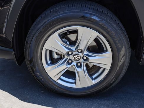 Certified 2024 Toyota RAV4 LE AWD/4WD image 9