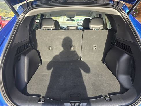 Used 2022 Ford Escape SEL image 9