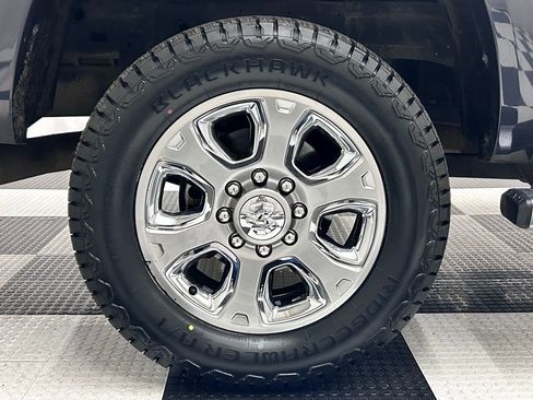 Used 2017 RAM 2500 Laramie image 9