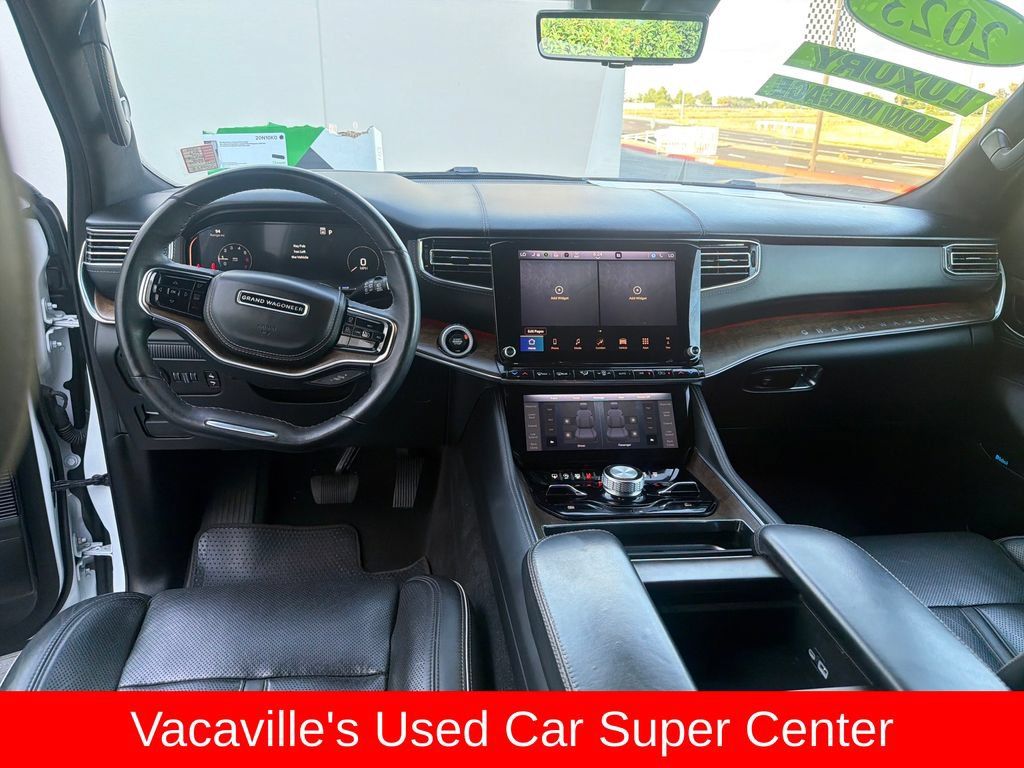 Used 2023 Jeep Grand Wagoneer Series II AWD/4WD image 12