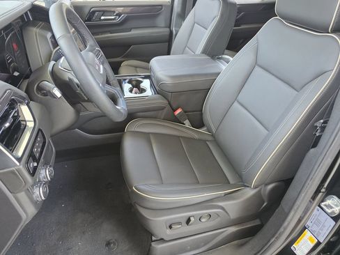 Used 2026 GMC Yukon Elevation w/ LPO, Floor Liner Package AWD/4WD image 11
