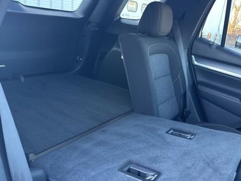 Used 2025 GMC Terrain Elevation image 40